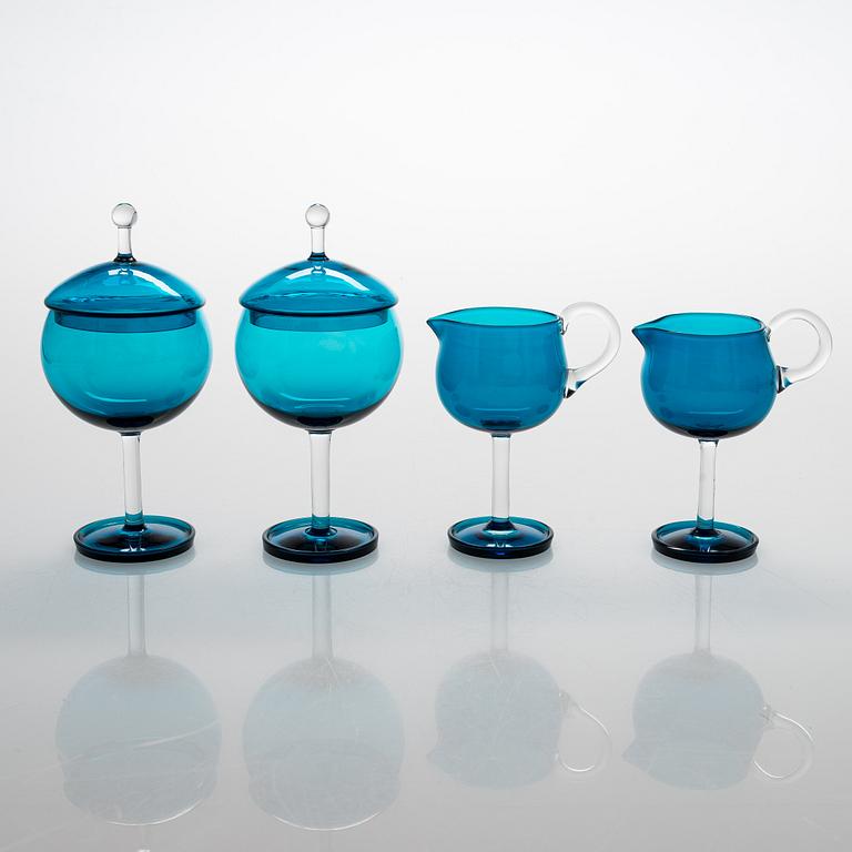 Nanny Still, A 14-piece set of 1960s 'Harlekiini' glass tableware, Riihimäen Lasi, Finland.