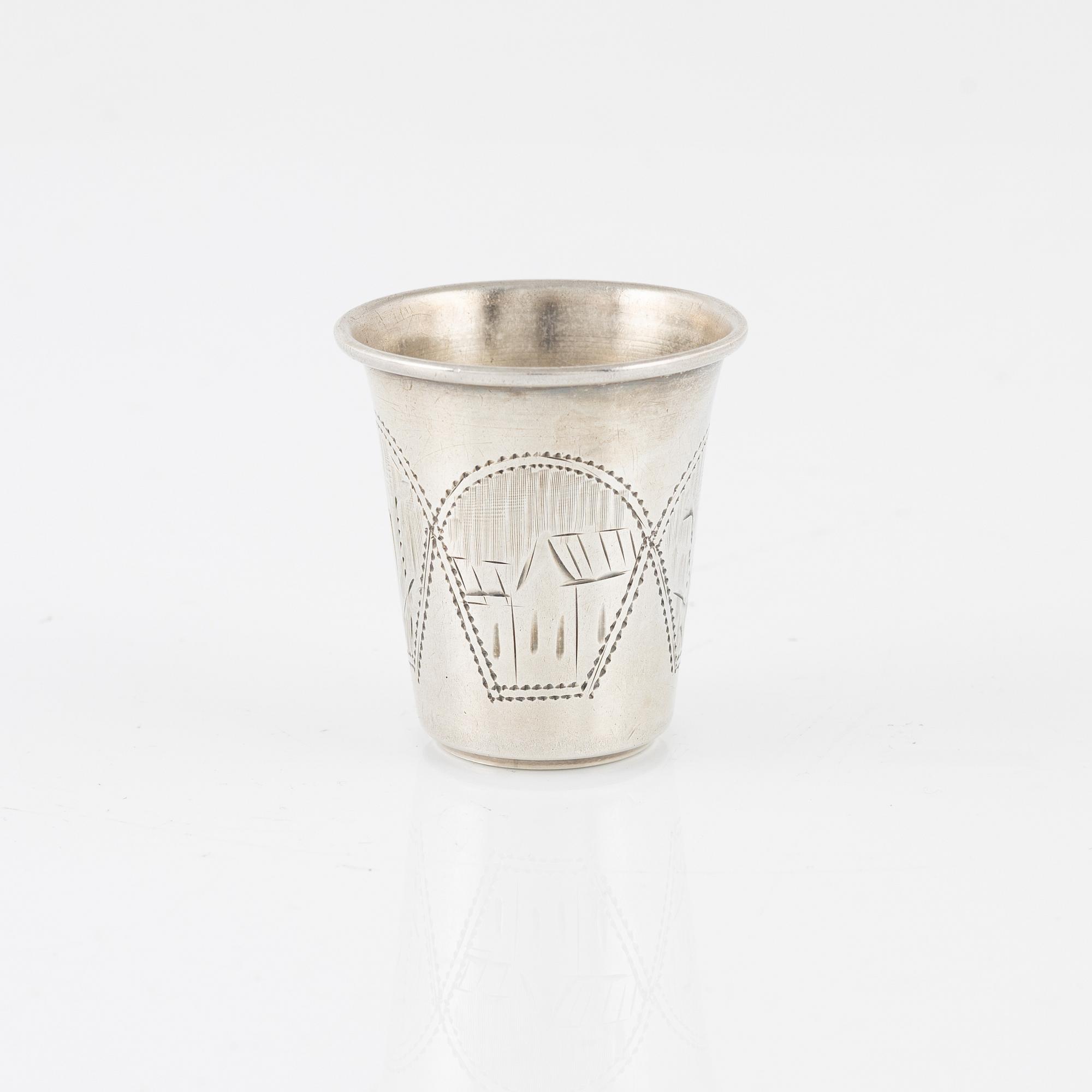 Bägare, 4 st, silver, Moskva 1860-80-tal, bl a V Sawinkow.