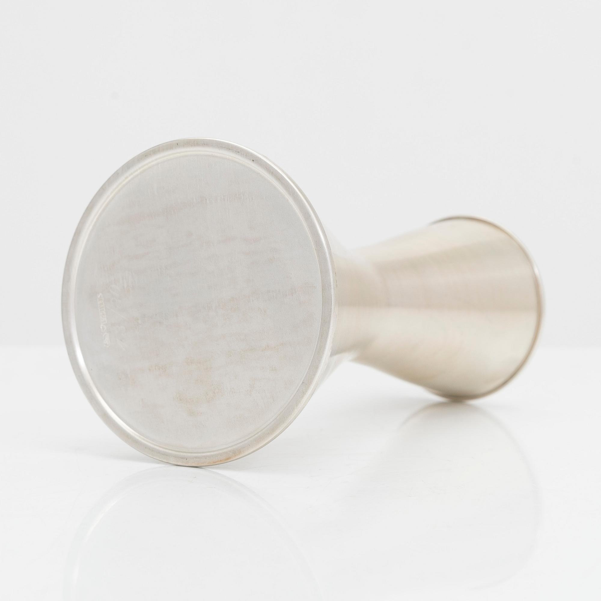 Tapio Wirkkala, ljusstake, sterlingsilver, numr. 13/80, Kultakeskus, Tavastehus 1998.