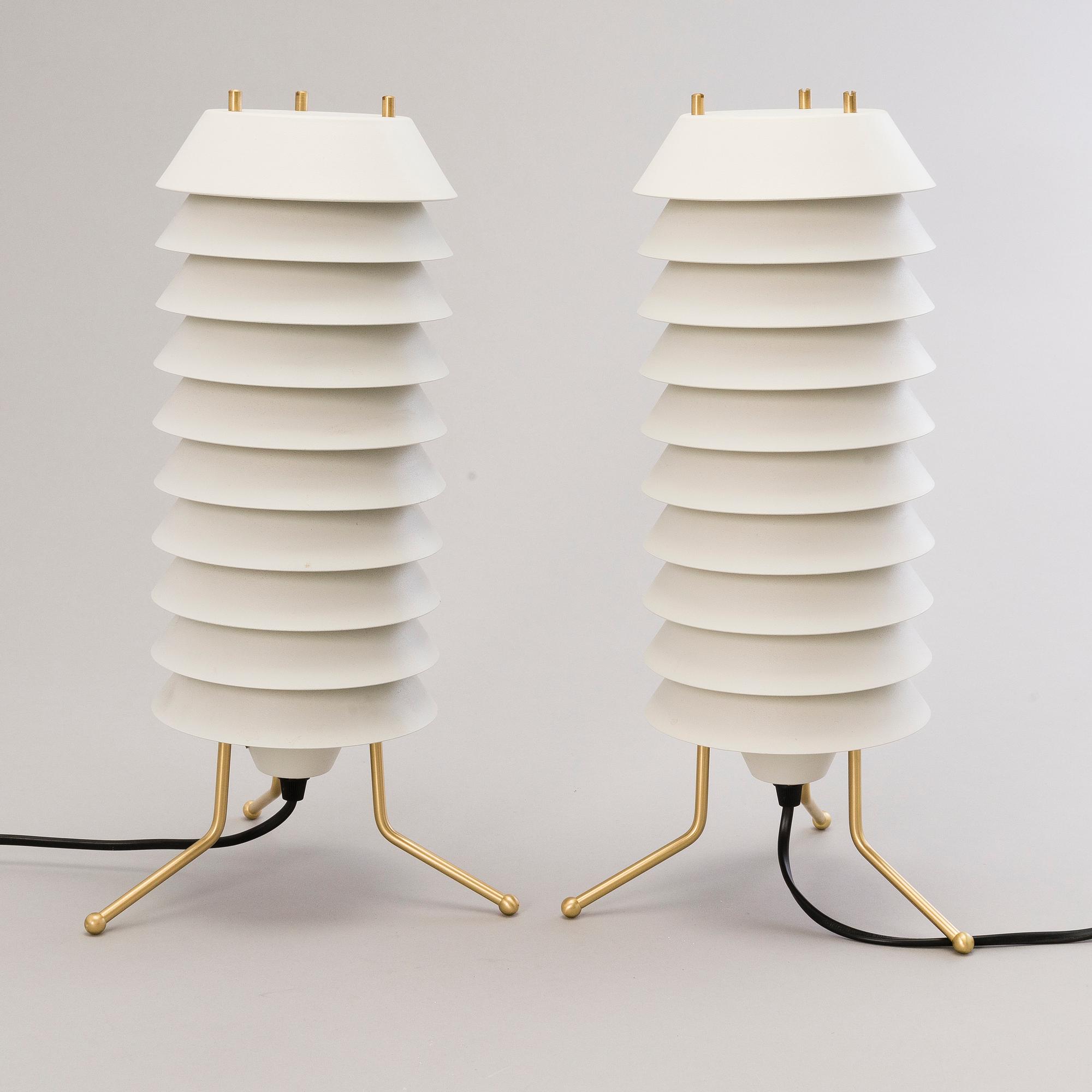 ILMARI TAPIOVAARA, A late 20th century 'Maija 15' a pair of table lights for Santa & Cole.