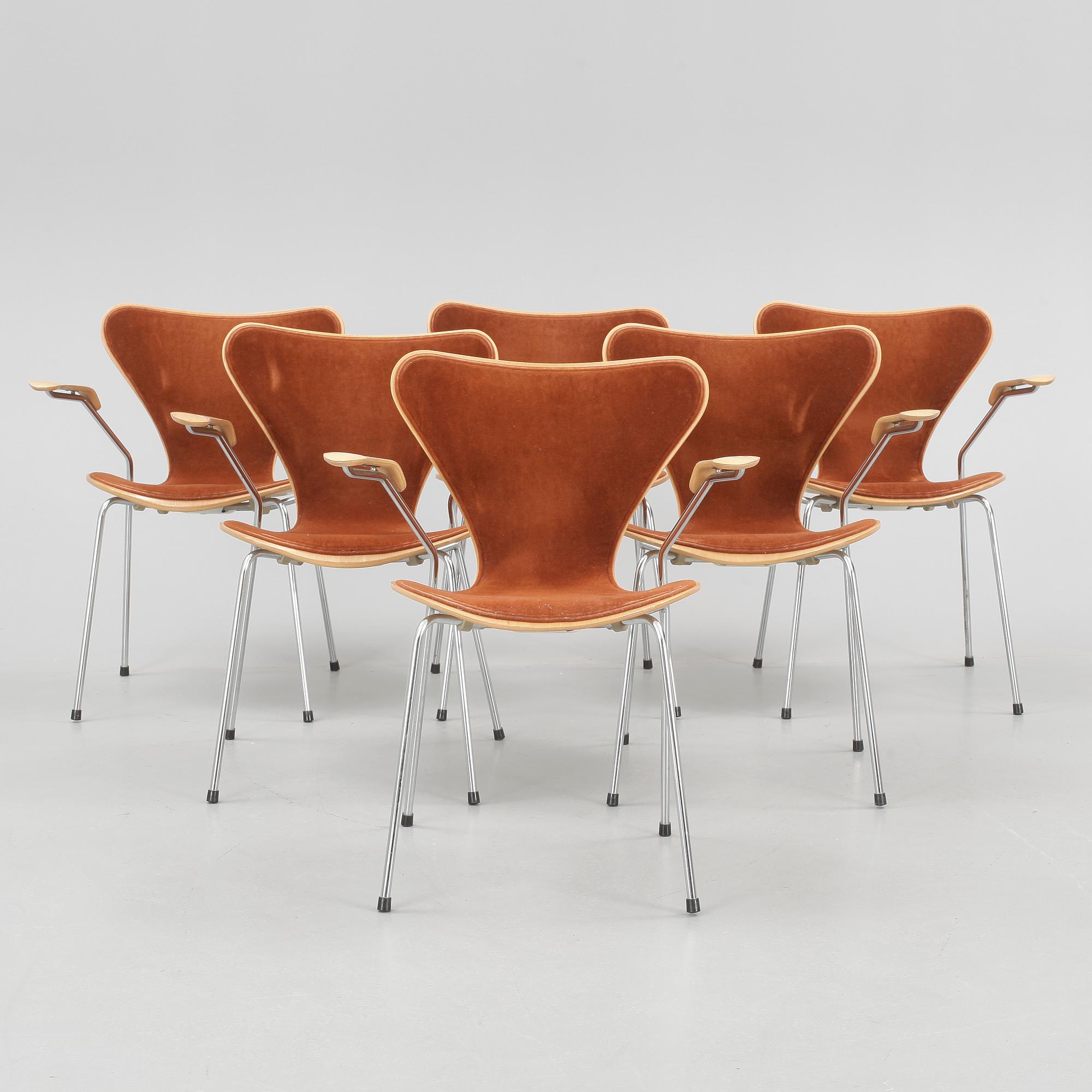 STOLAR, 6 st, "Sjuan", Arne Jacobsen för Fritz Hansen, 1900-talets andra hälft.
