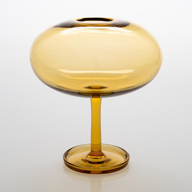 Nanny Still,  a 'Balloon' art glass for Riihimäen Lasi OY.