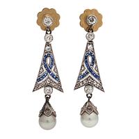 Örhängen, platina, 18K guld, gammalslipade och rosenslipade diamanter, syntetiska safirer och pärlor.