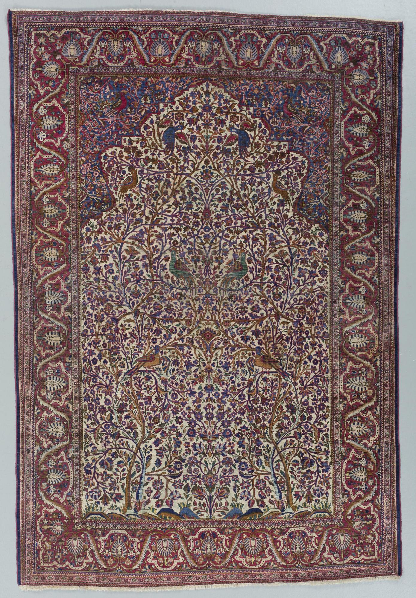 A CARPET, a semi-antique silk Kashan, ca 198,5 x 137 cm.