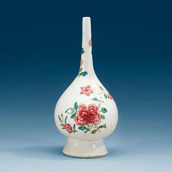 1590. A famille rose water sprinkler, Qing dynasty, Qianlong (1736-95).