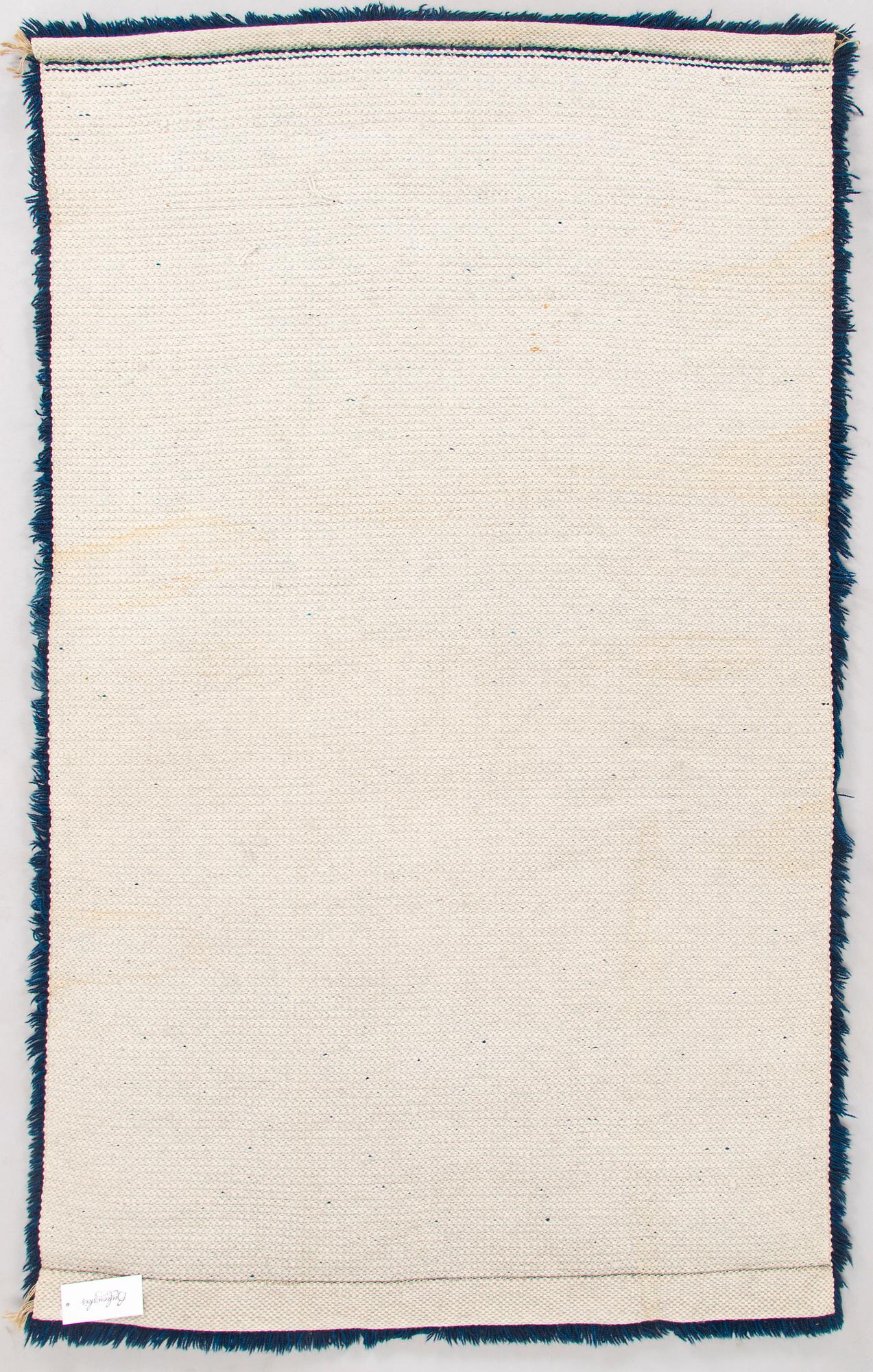 Irma Kukkasjärvi, ryijy, malli Neovius. Noin 175 x 105 cm.