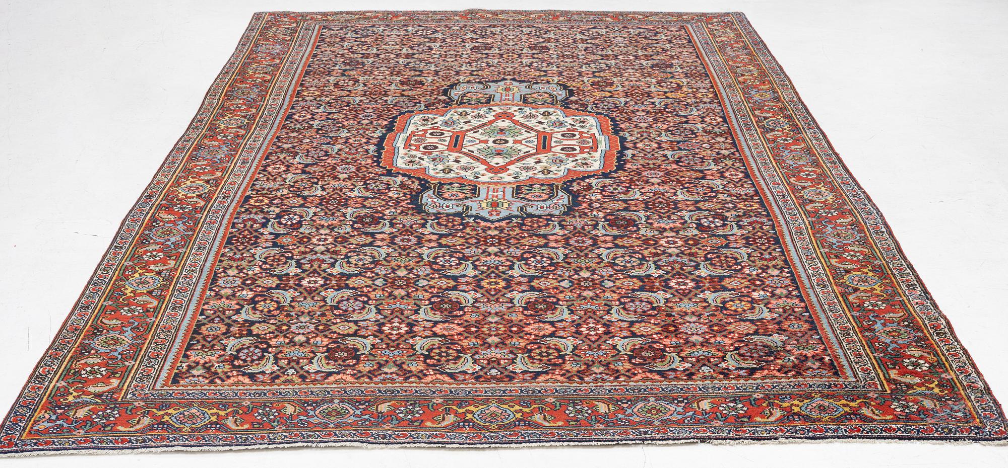 Carpet, Bidjar, approx. 387 x 223 cm.