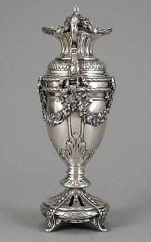 URNA, silver, icke identifierad mästarstämpel, Moskva 1908-1917. Louis XVI-stil.