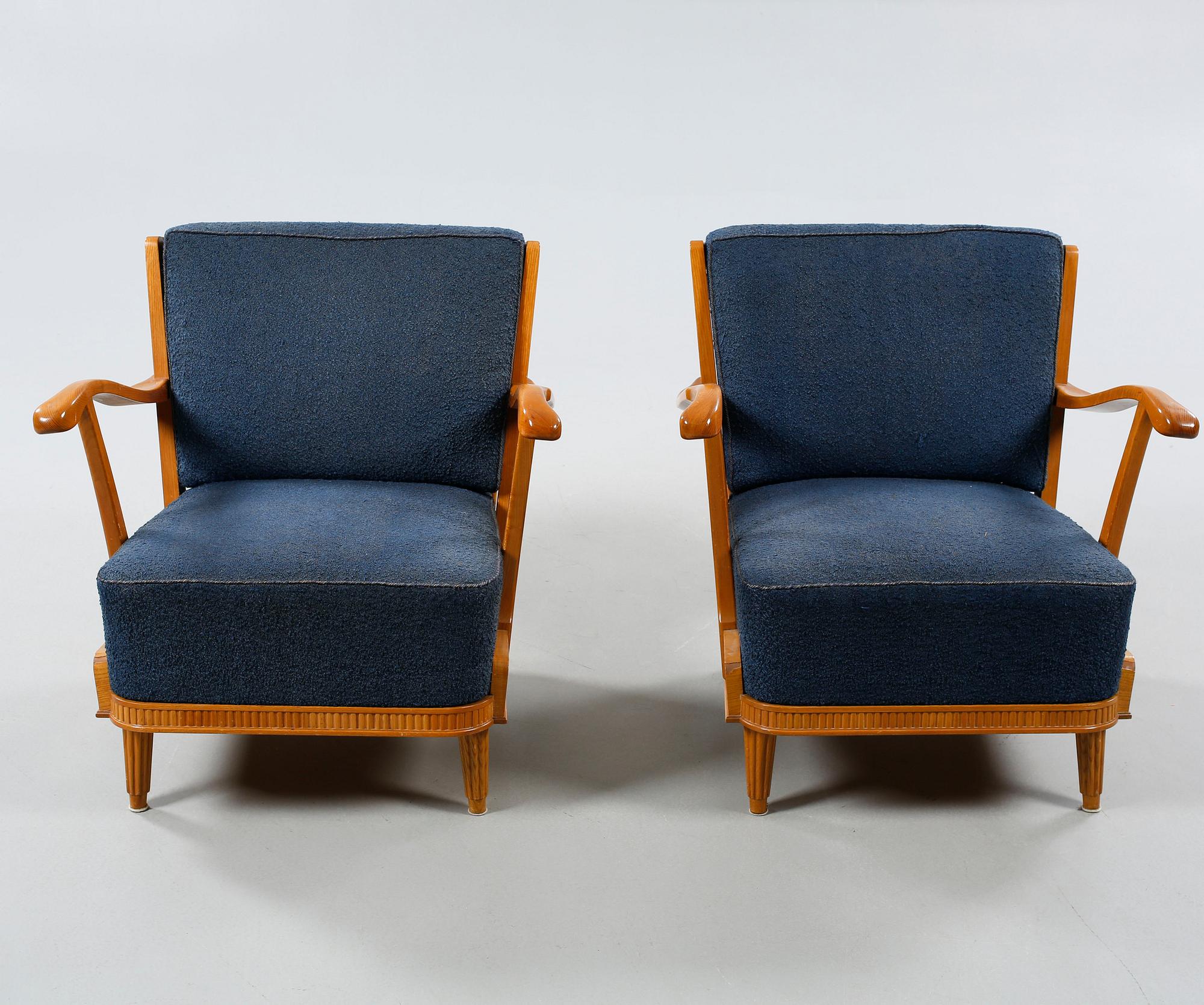 A pair of lounge chairs, deisgned by Svante Skogh for Förenade Möbelfabriken in Linköping, 1940s.
