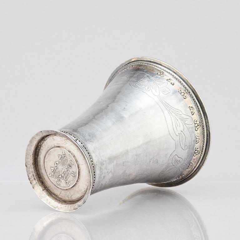 Carl Berg, bägare, delvis förgyllt silver, Norrköping 1771. Rokoko.