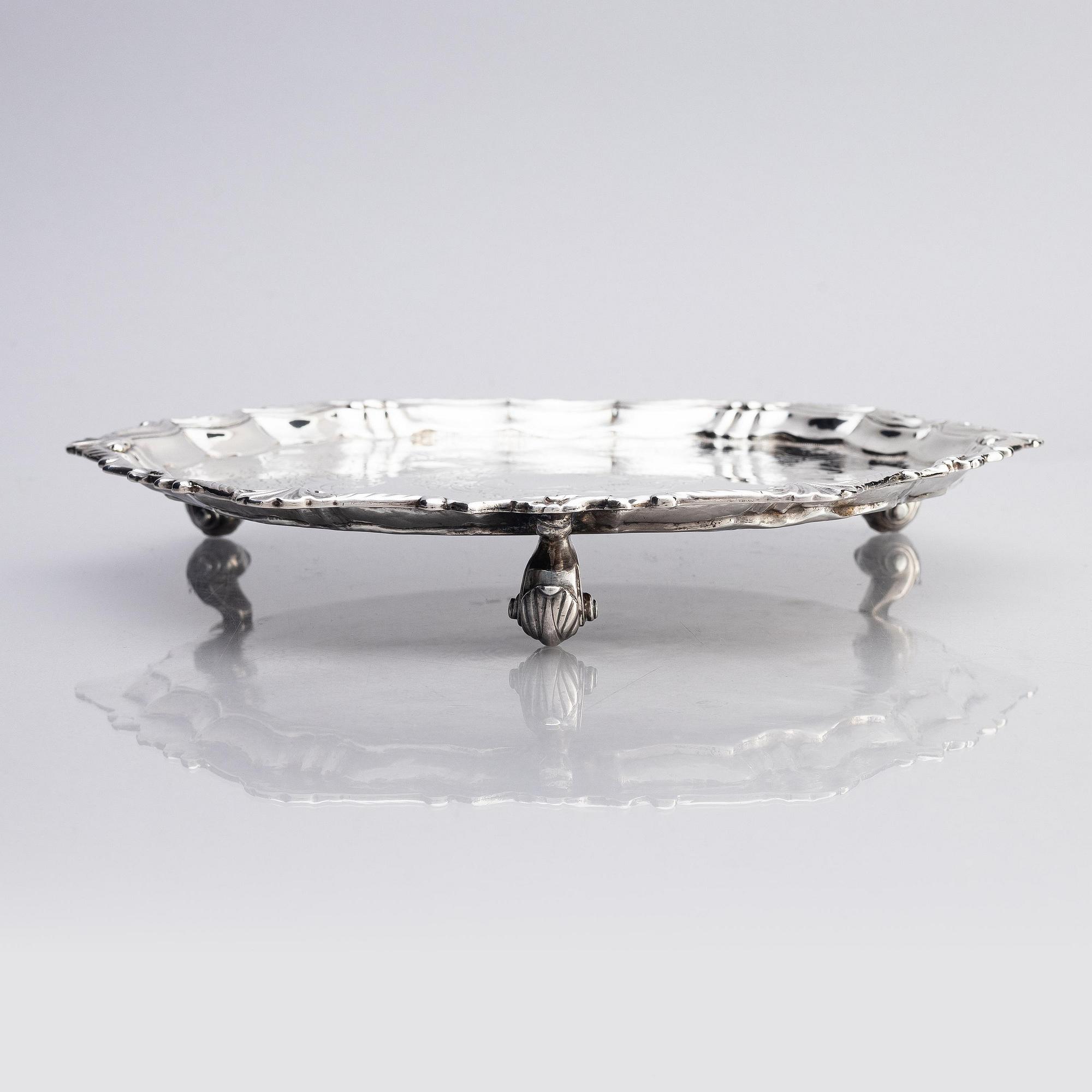 An English silver salver/dish, mark of John Robinson II, London 1740.