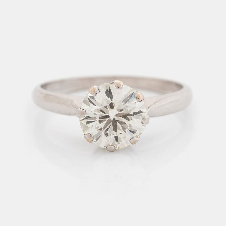 Ring platina med en gammalslipad diamant, Wiwen Nilsson.