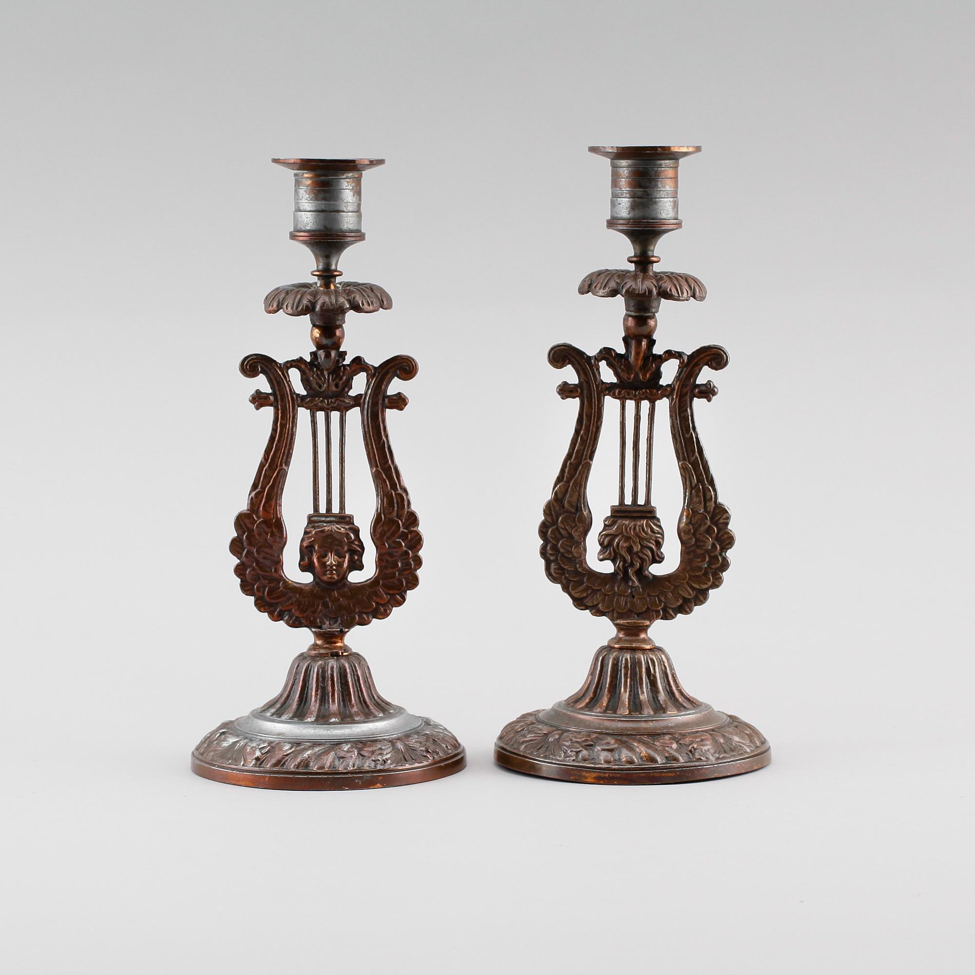 LJUSSTAKAR, 1 par, delvis försilvrad koppar, gustaviansk stil, 1800-tal.