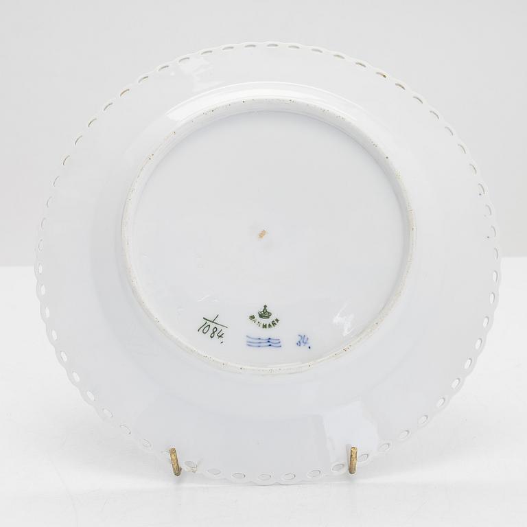 A 19-pc porcelain coffee service, "Musselmalet", Royal Copenhagen, Denmark.