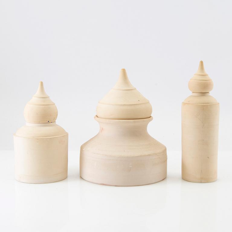 Gunnar Nylund & Anita Nylund, jars with lids 3 pcs. own workshops.