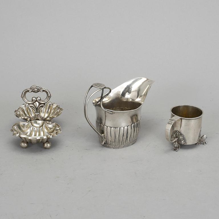 PARTISILVER, 3 st, bl.a sannolikt B Tellander, Jönköping, 1805-44. Vikt ca 184 gram.