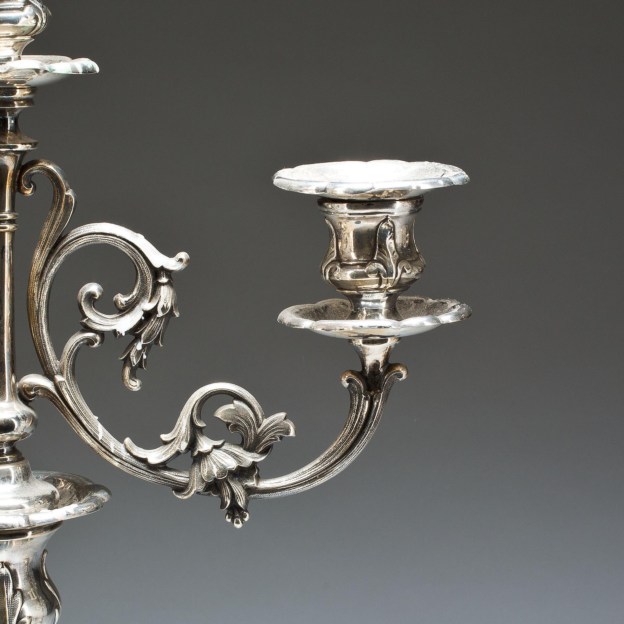 KANDELABRAR, ett par, nysilver, 1900-talets första del.