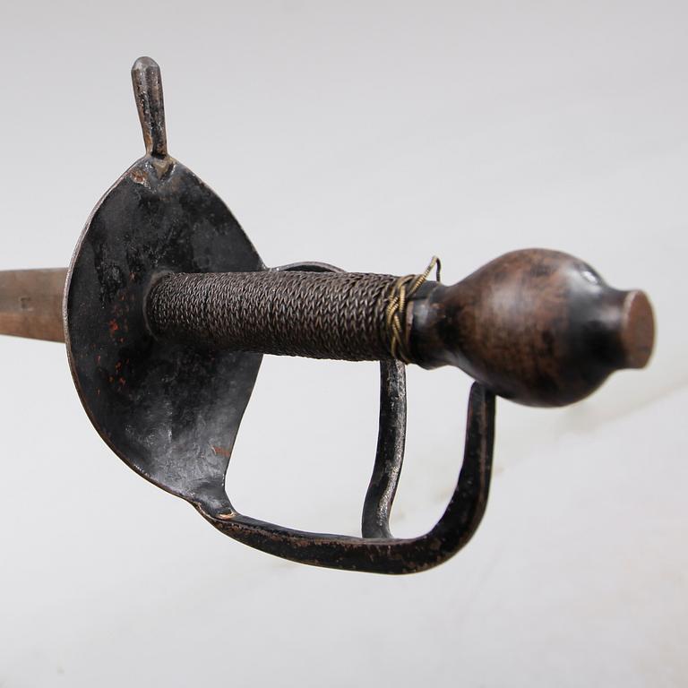 VÄRJA, m/1685 sk komissvärja, möjligen förändringsmodell.