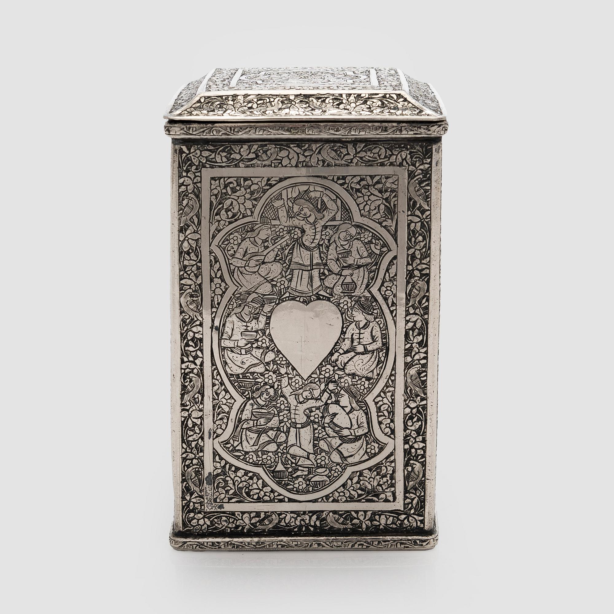 A Persian silver tea caddy, first half of the 20th century.