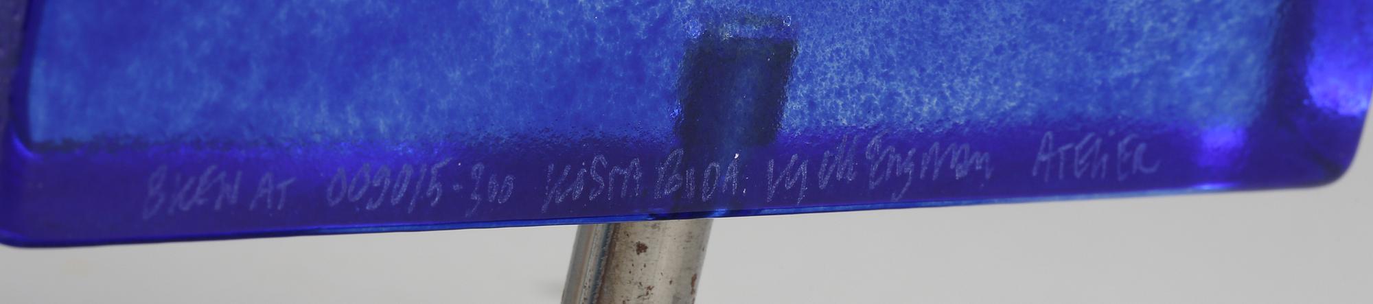 KJELL ENGMAN, sculpture, signed and numbered 009015/300. Kosta Boda.