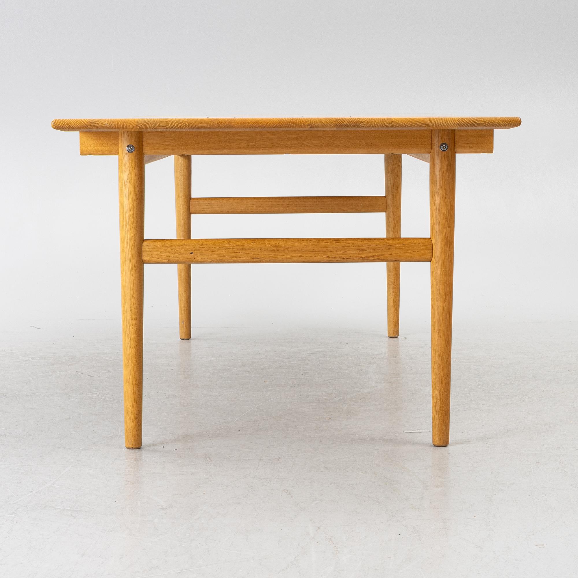 Hans J. Wegner, dining table, Carl Hansen & Son, Denmark, 2006.