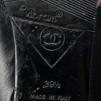 SKOR, Chanel.