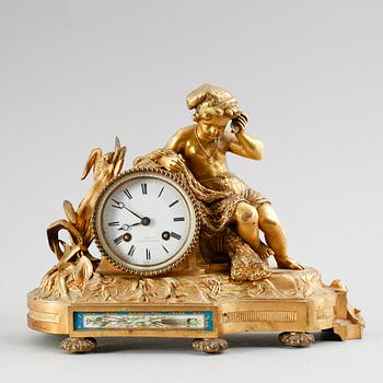 BORDSPENDYL, C Detouche, Frankrike, 1800-talets andra hälft.
