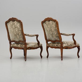 FÅTÖLJER, ett par, rokokostil. 1800-tal.