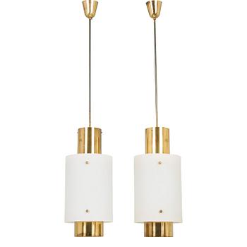 Paavo Tynell, a pair of 1950s pendant lights for Taito.