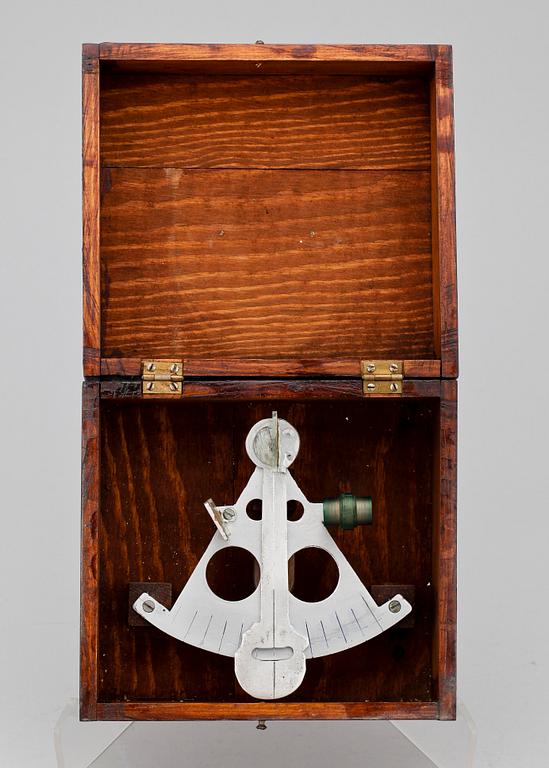 SEXTANT, 2 st, bl a USA, 1900-tal.