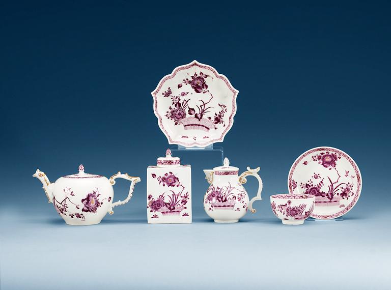 A part Meissen tea service, 18th Century.