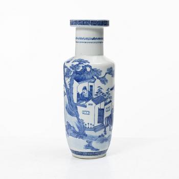 Roleauvas, porslin. Qingdynastin, 1800-tal.