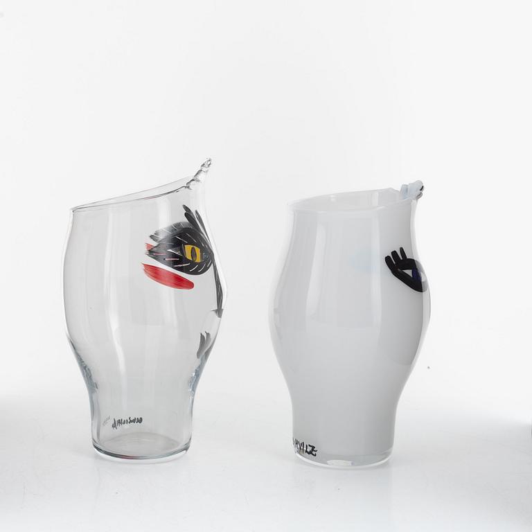 Ulrica Hydman-Vallien, vases, a pair, Kosta Boda, numbered.