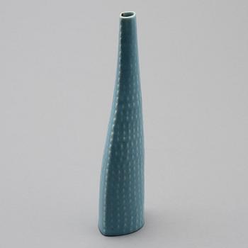 FAT samt VAS, fajans respektive stengods, Stig Lindberg, Gustavsberg, omkring 1900-talets mitt.