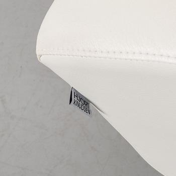 A HJORT KNUDSEN "OPUS" SWIVEL CHAIR. 21TH CENTURY.