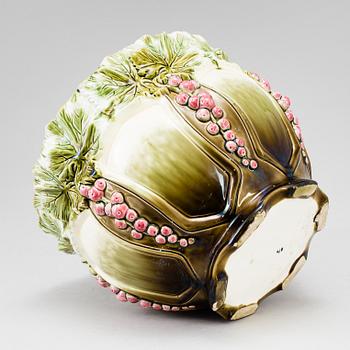 An Art Nouveau majolica plant pot, circa 1900.