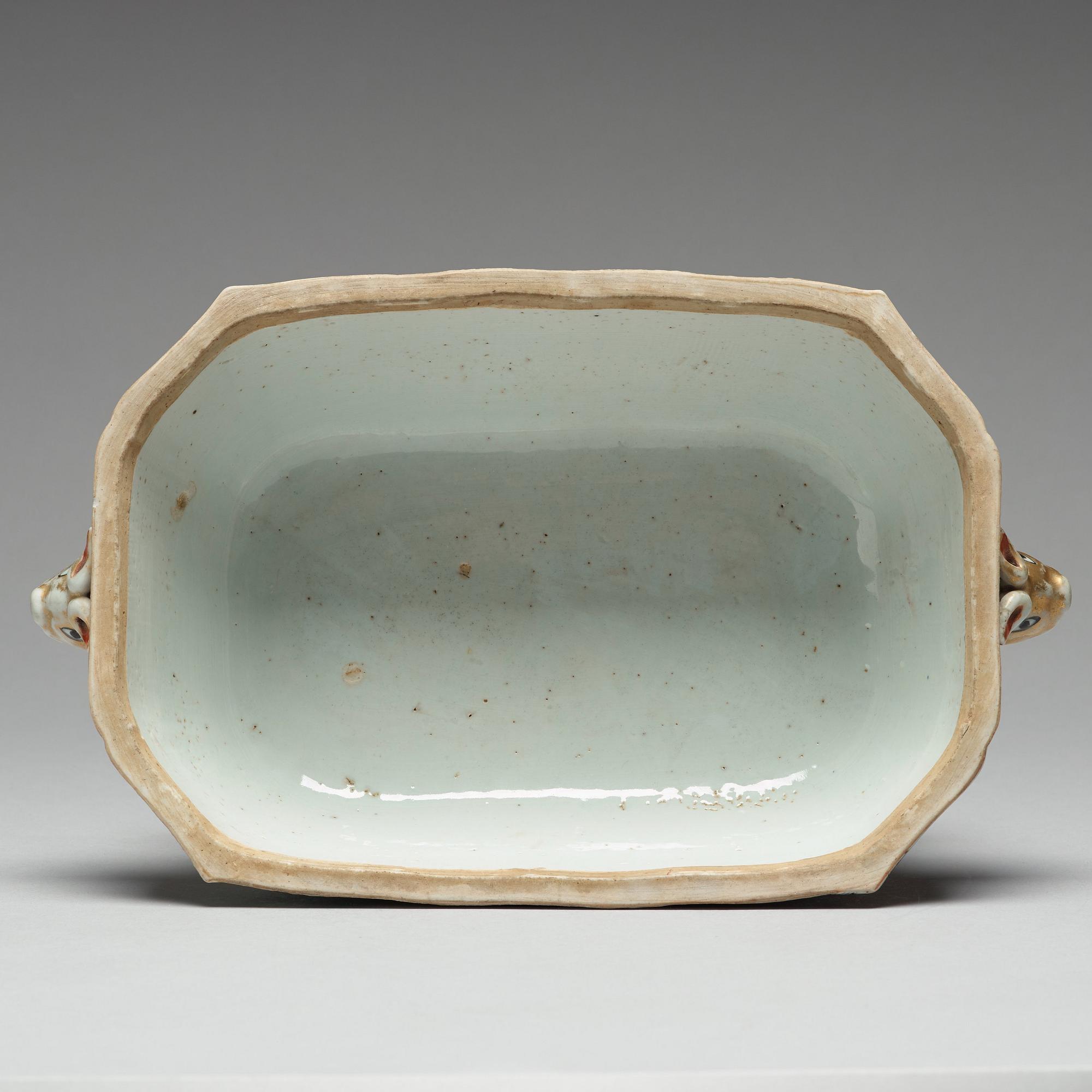 TERRIN med LOCK, kompaniporslin. Qingdynastin, Qianlong (1736-95).