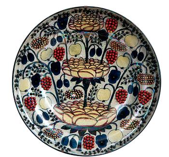 481. Birger Kaipiainen, A CERAMIC DISH.
