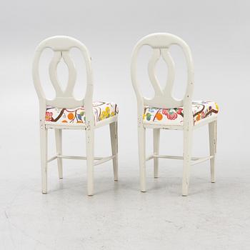 A pair of Gustavian chairs, early 19th Century.