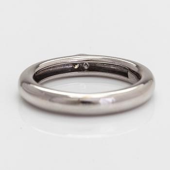 Tiffany & Co, sormus, "Friendship Heart", 18K valkokultaa ja timantteja, n. 0.06 ct yht.