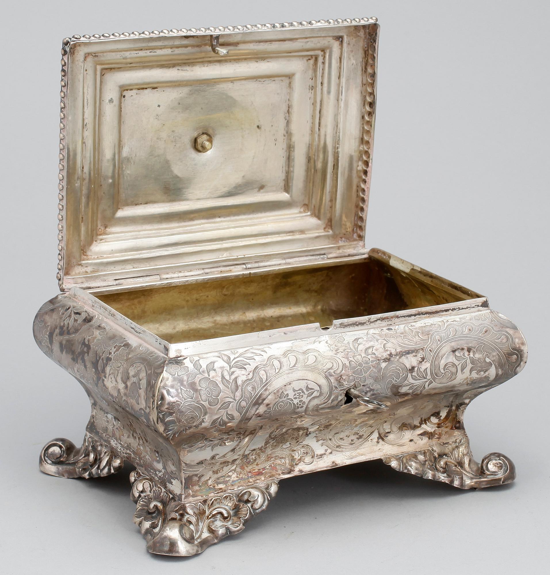 SOCKERSKRIN, silver, nyrokoko, L.F. Pauli, möjligen Tyskland, 1800-talets mitt. Vikt ca 353 gram.