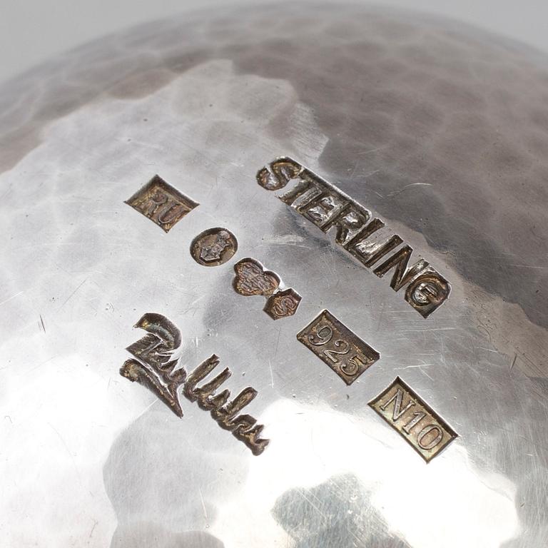 REY URBAN, a pair of sterling silver tumblers, Stockholm, 1987.