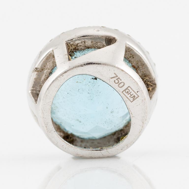 Hänge, 18K vitguld med topas och små åttkantslipade diamanter.