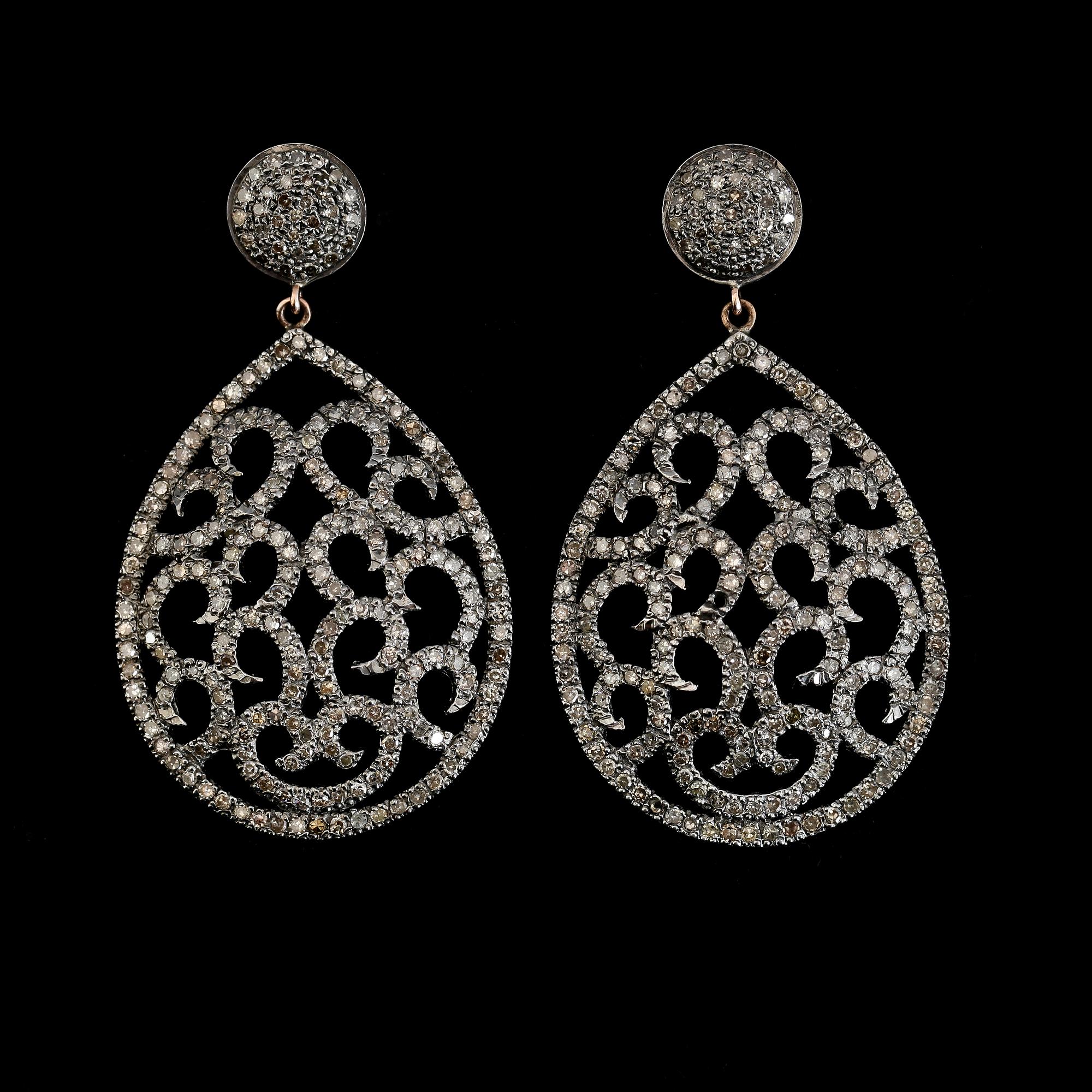 ÖRHÄNGEN, 1 par, silver/18K roséguld, diamanter tot ca 3.00 ct.