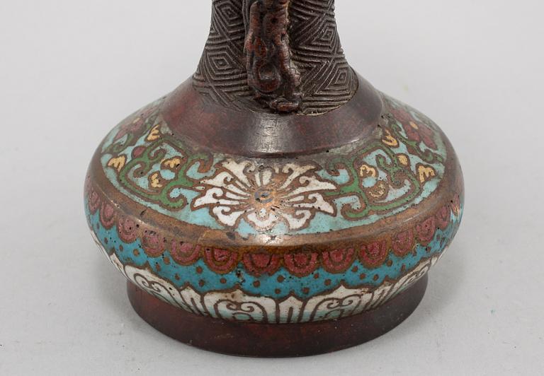 LYKTA, cloisonne, orientalisk, 1900-talets första del.