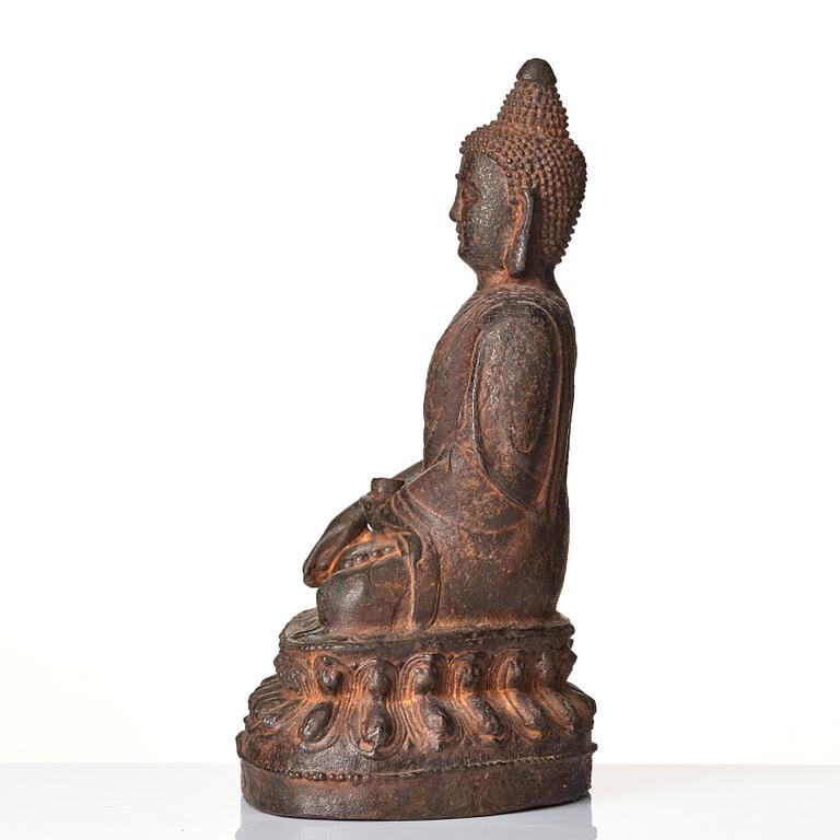Buddha, järn. Mingdynastin (1368-1644).