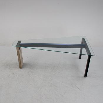 A 'Concrete' table by Jonas Bohlin for Källemo, end of the 20th Century.