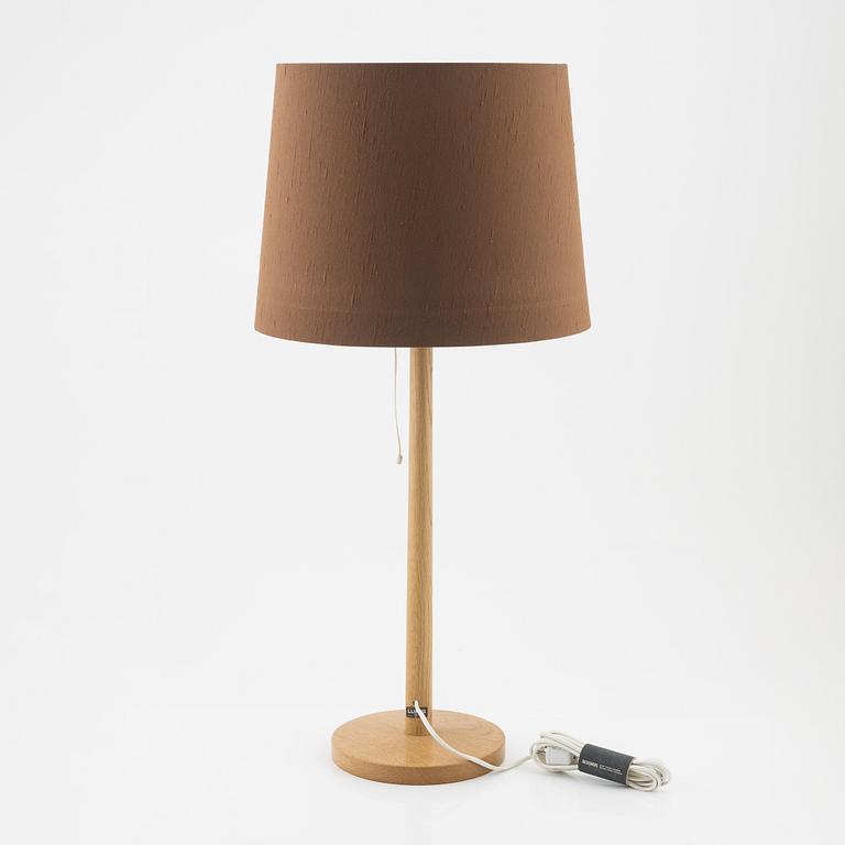 Uno & Östen Kristiansson, an oak table light, Luxus, Vittsjö.