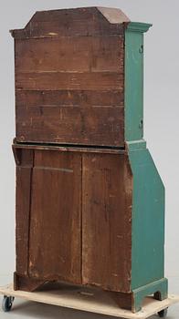 VITRINSKÅP, gustaviansk, sent 1700-tal.