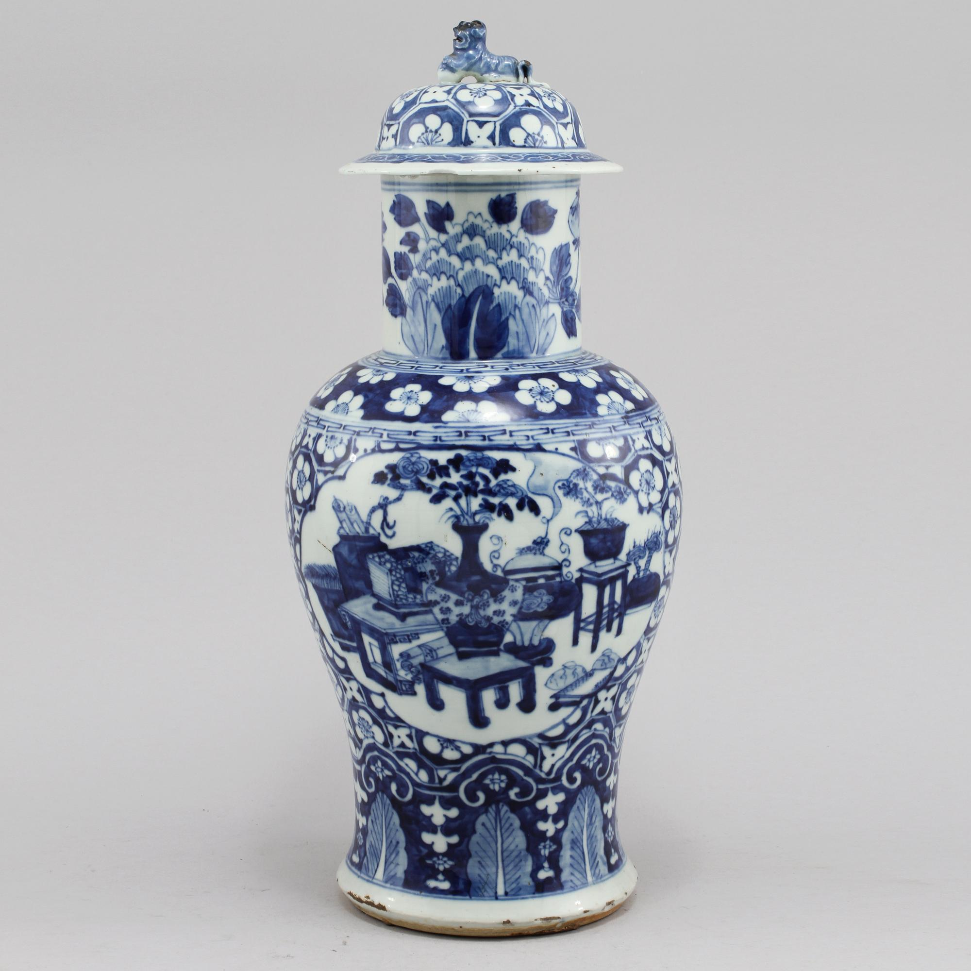 LOCKURNA, porslin, Kina, 1800-tal.